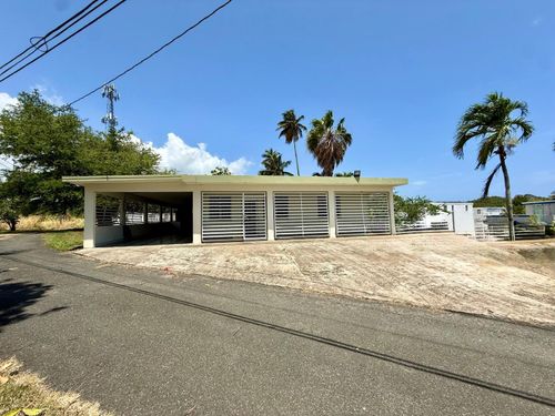 Carr 686 Km 0.2 Carr 686 Km 0.2 Bo Coto Norte Sector Guayaney, MANATI, PR, 00674 | Card Image