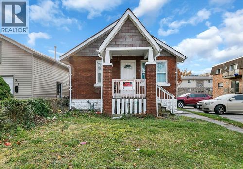 915 Josephine Ave, Windsor, ON, N9B2L4 | Card Image