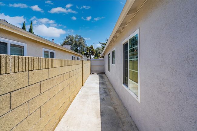 19631 Fagan Way, House other with 4 bedrooms, 2 bathrooms and 4 parking in Cerritos CA | Image 22
