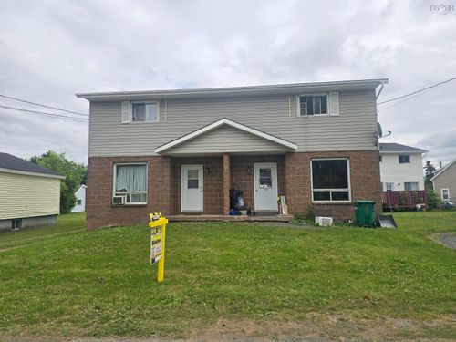 105 Rutherford Street, Stellarton, NS, B0K1S0 | Card Image
