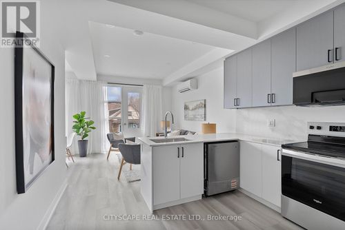 3-upper-587 Oakwood Avenue, Toronto (Oakwood Village), ON, M6E2X8 | Card Image