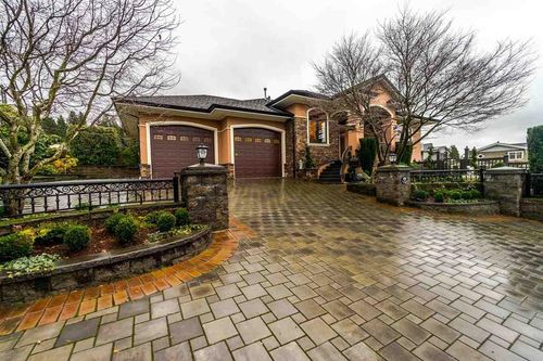 880 12th St, West Vancouver, BC, V7T2N1 | Card Image