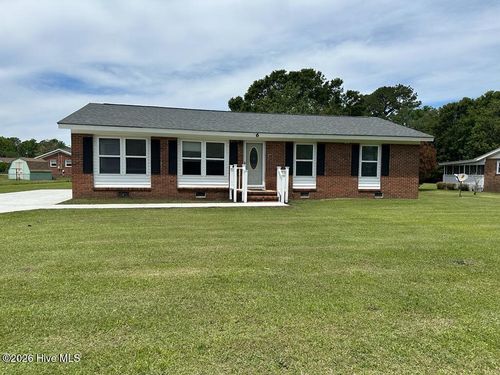 6 Sandra Ln, Midway Park, NC, 28544-1122 | Card Image
