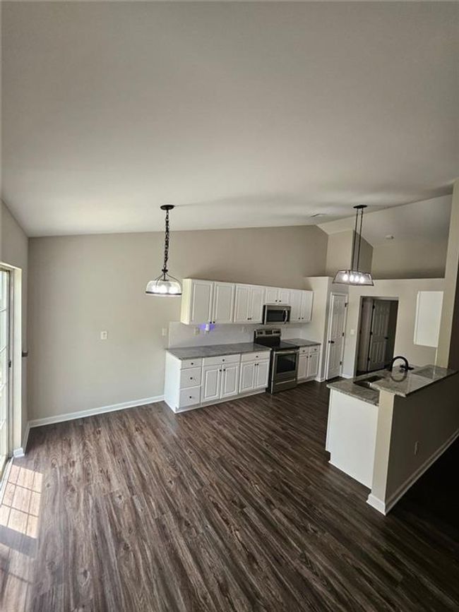 844 Langley View Ct, House other with 3 bedrooms, 5 bathrooms and 2 parking in Loganville GA | Image 5