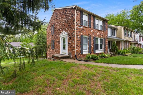7 Woodland Ct, Hamilton, NJ, 08610-2724 | Card Image