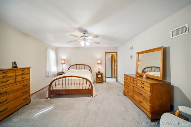 9172 E Oak Ln, House other with 3 bedrooms, 3 bathrooms and null parking in Claremore OK | Image 28