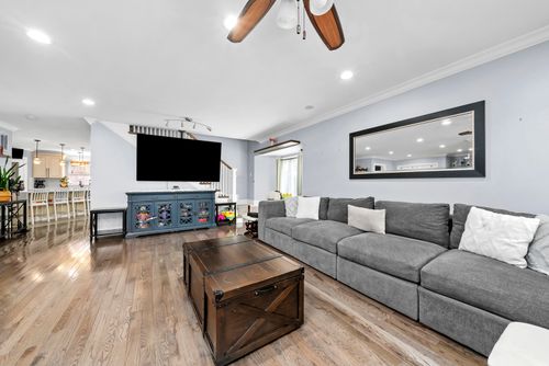 2637 Oak St, River Grove, IL, 60171-1649 | Card Image