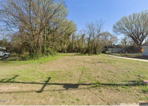 329 Old Wilmington Rd, Fayetteville, NC, 28301-5867 | Card Image