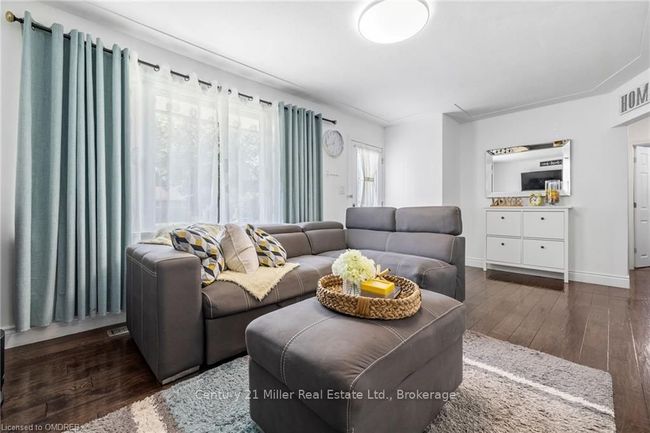 17 Huntington Ave, House other with 4 bedrooms, 2 bathrooms and 4 parking in Hamilton ON | Image 14