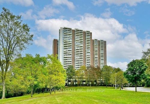 407-5 Massey Sq, East York, ON, M4C5L6 | Card Image