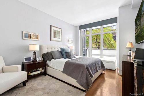 5b-1600 Broadway, New York, NY, 10019-7413 | Card Image