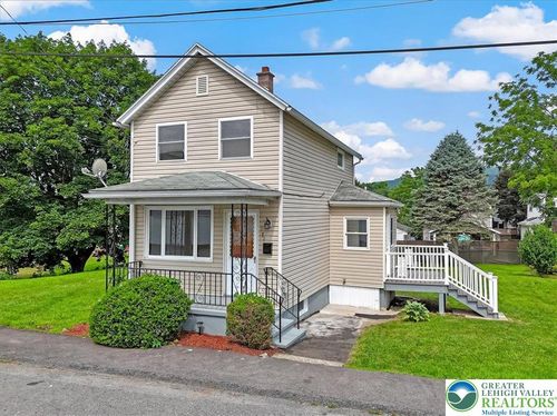 171 Harriet St, Throop, PA, 18512-3316 | Card Image