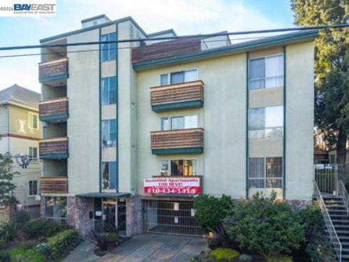 303 Lee St, Oakland, CA, 94610 | Card Image