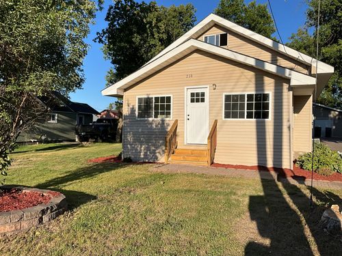 216 6th St Ne, Long Prairie, MN, 56347-1032 | Card Image