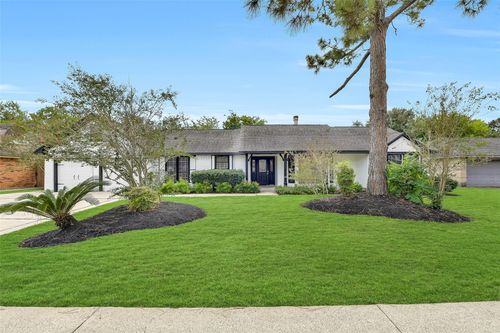 807 Sandringham Dr, Friendswood, TX, 77546-4763 | Card Image