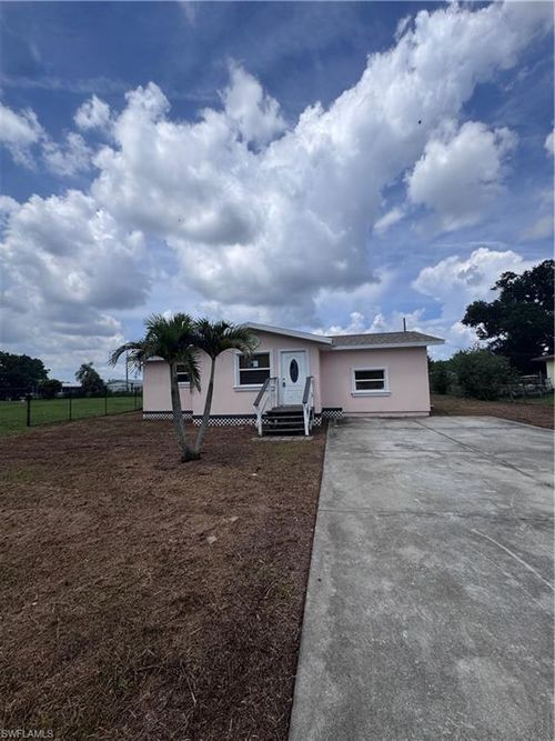 2935 Winona Dr, NORTH FORT MYERS, FL, 33917-1847 | Card Image