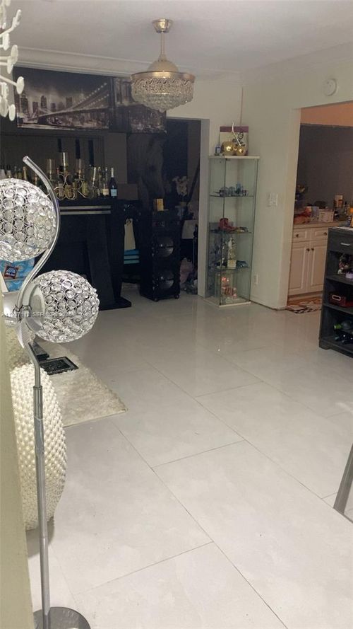 4969 Sw 7th St, Margate, FL, 33068-3136 | Card Image