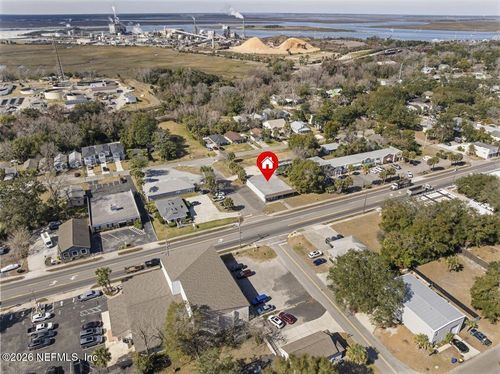 831 S 8th St, Fernandina Beach, FL, 32034-3704 | Card Image