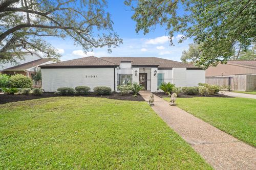 10031 Inwood Dr, Houston, TX, 77042-2437 | Card Image