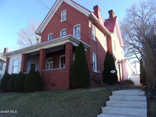314 E Penn St, Bedford, PA, 15522-1433 | Card Image