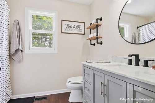 2412 Elk Dr, Spring Grove, IL, 60081-8720 | Card Image