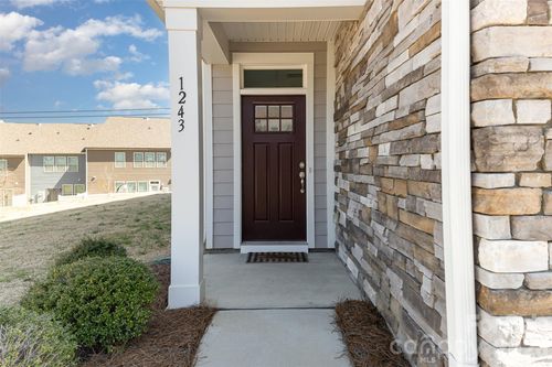 442-1243 Pebble Grove Dr, Clover, SC, 29710-5700 | Card Image