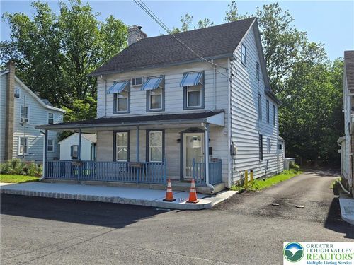 449 Main St, Freemansburg, PA, 18017-6858 | Card Image
