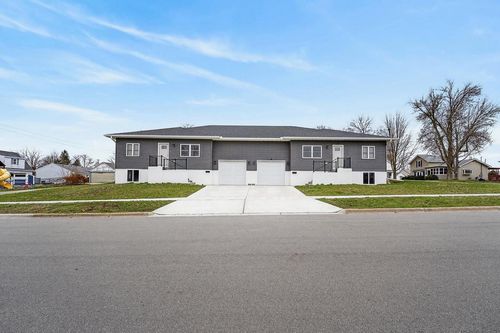 1423 21st St, Monroe, WI, 53566-2908 | Card Image