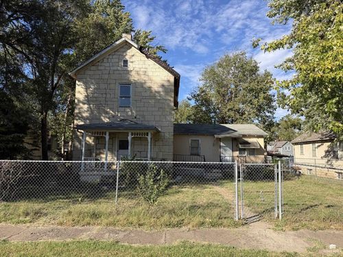 536 W 9th St, Junction City, KS, 66441-2204 | Card Image