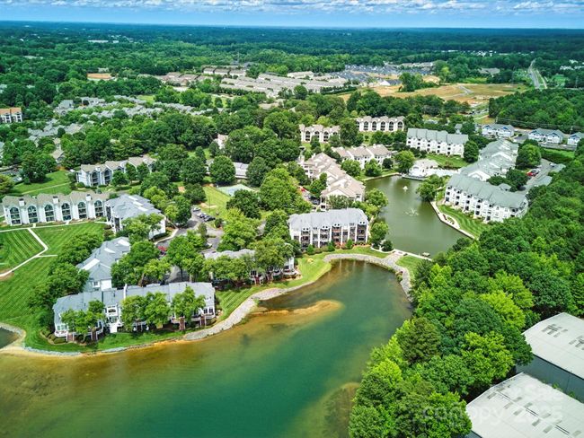 APT-302 - 18817 Nautical Dr, Condo with 2 bedrooms, 2 bathrooms and null parking in Cornelius NC | Image 35