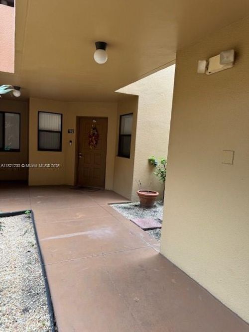 apt-102-15495 Miami Lakeway N, Miami Lakes, FL, 33014-5524 | Card Image