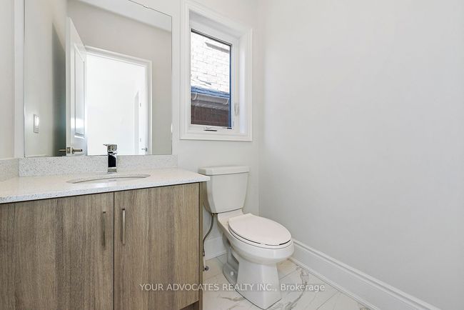 142 Rowe St, House other with 4 bedrooms, 5 bathrooms and 2 parking in Bond Head ON | Image 10