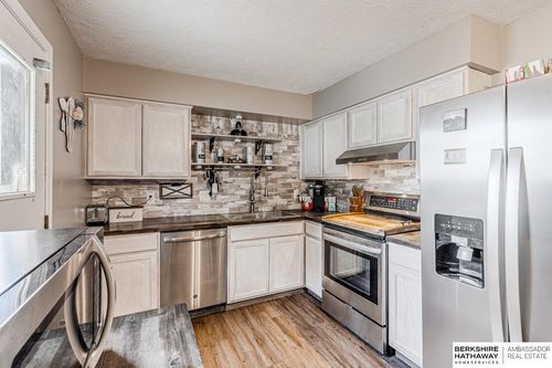3326 Gertrude St, Bellevue, NE, 68147-1302 | Card Image