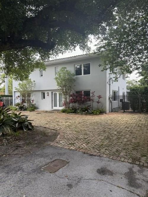 4803-4805 University Dr, Coral Gables, FL, 33146 | Card Image