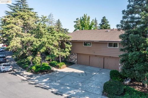 3112 View Dr, Antioch, CA, 94509-5534 | Card Image