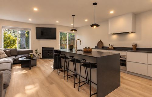 16-40200 Government Rd, Squamish, BC, V8B0G6 | Card Image