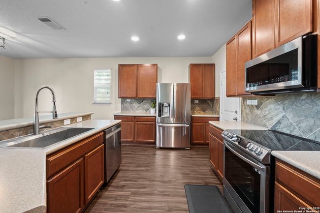220 Hinge Gate, House other with 3 bedrooms, 2 bathrooms and null parking in Cibolo TX | Image 12