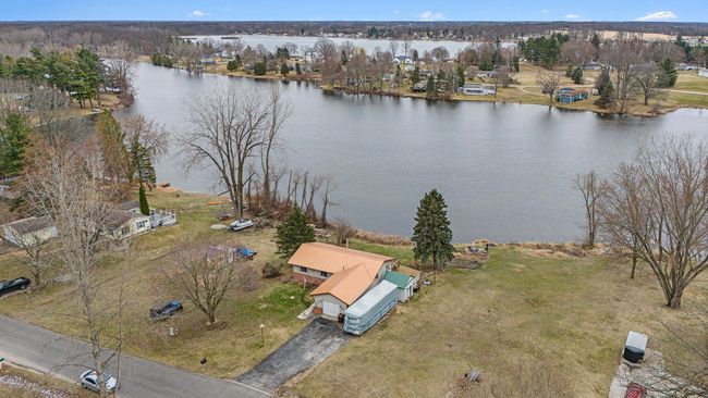 3919 E Shore Dr, House other with 4 bedrooms, 2 bathrooms and null parking in Stanton MI | Image 4