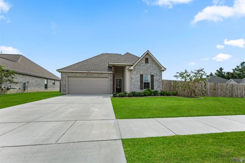 1522 Rangeland Ave, Zachary, LA, 70791 | Card Image