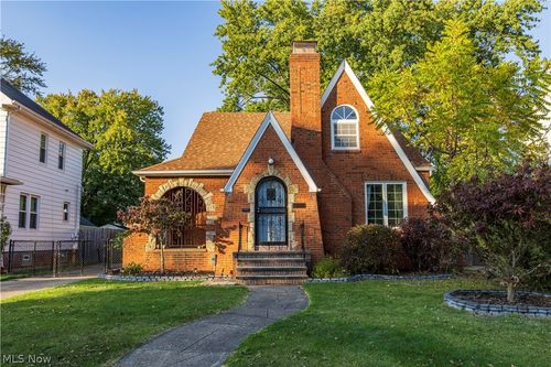 16936 Woodbury Ave, Cleveland, OH, 44135-4336 | Card Image