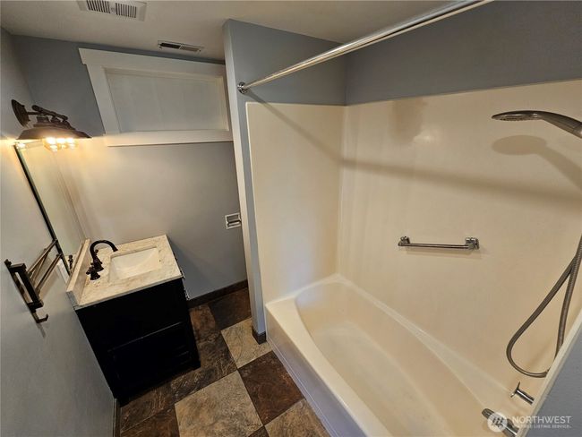 33601 Us Highway 97, House other with 4 bedrooms, 4 bathrooms and null parking in Oroville WA | Image 31