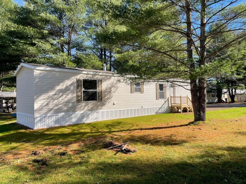 Brier Ln, Farmington, ME 04938