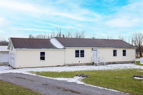 9457 Warsaw Road, LeRoy, NY, 14482 | Card Image