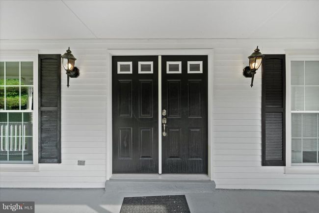 6112 Hillview Ct, House other with 5 bedrooms, 4 bathrooms and null parking in MANASSAS VA | Image 5