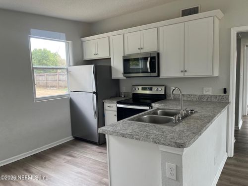 10547 Briarcliff Rd E, JACKSONVILLE, FL, 32218-5440 | Card Image