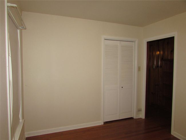 another pic of 2nd bedroom | Image 13