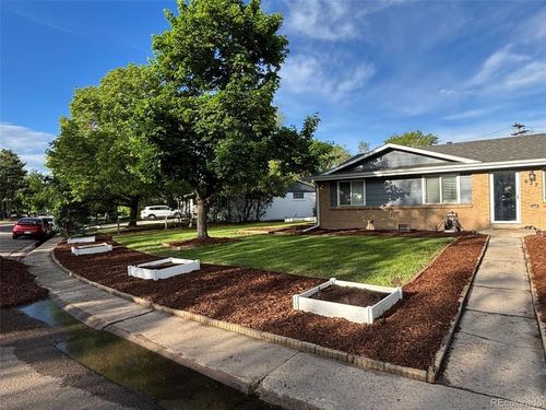 627 S Jasmine Way, Denver, CO, 80224-1211 | Card Image