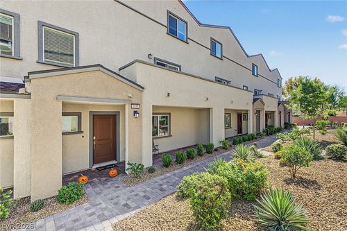 3553 Reserve Ct, Las Vegas, NV, 89129-7152 | Card Image