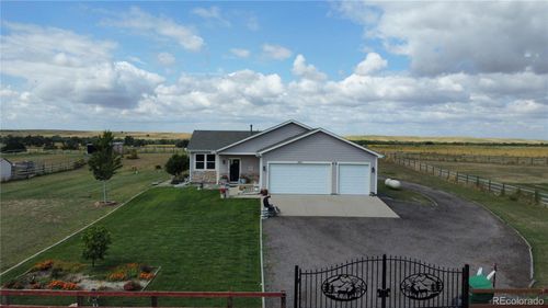 1531 4th Ave, Deer Trail, CO, 80105 | Card Image