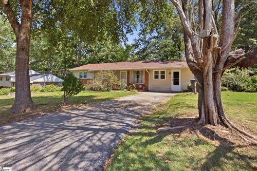225 W Castle Drive, Greenville, SC, 29605 | Card Image